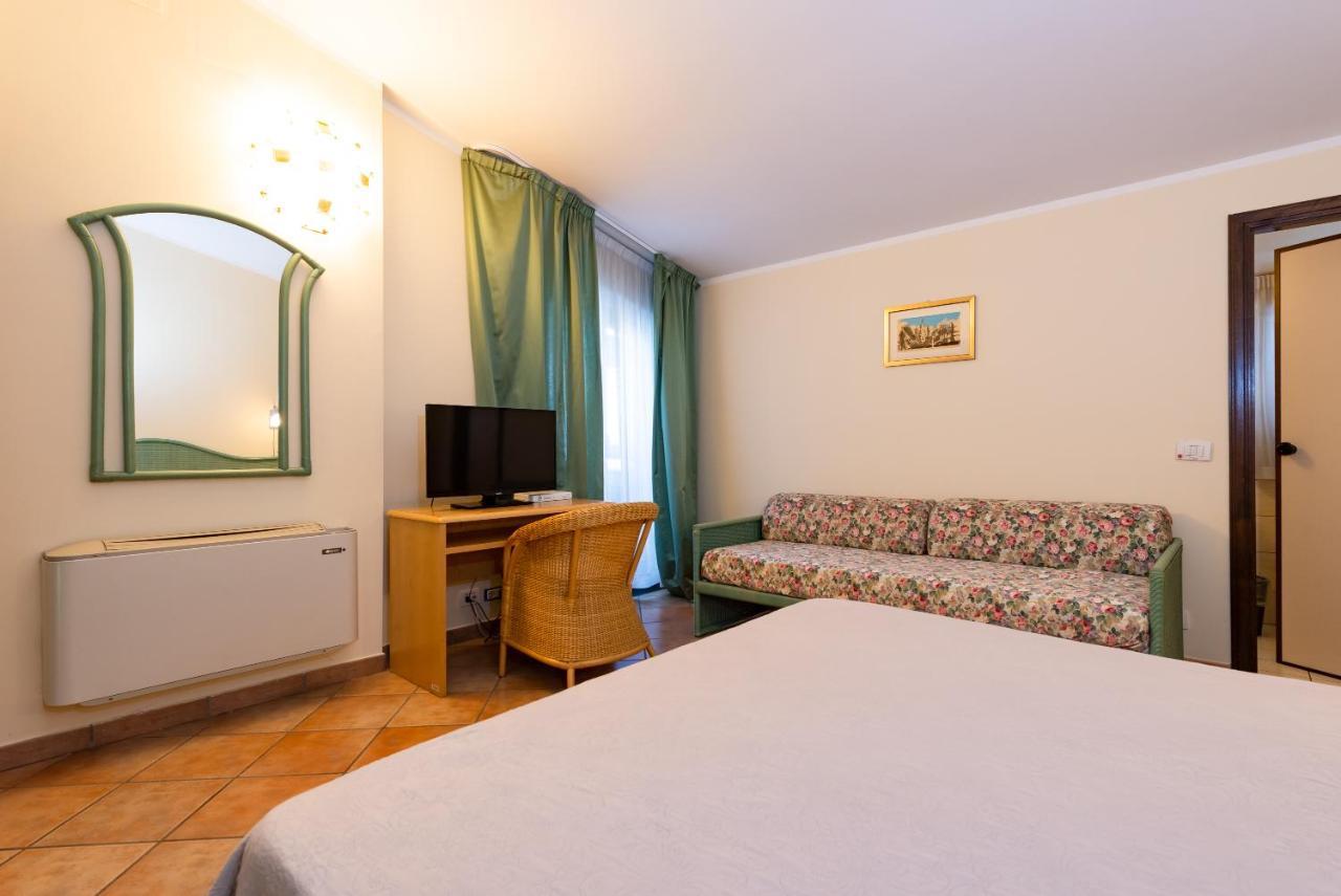 Hotel Il Ceppo Agropoli Esterno foto