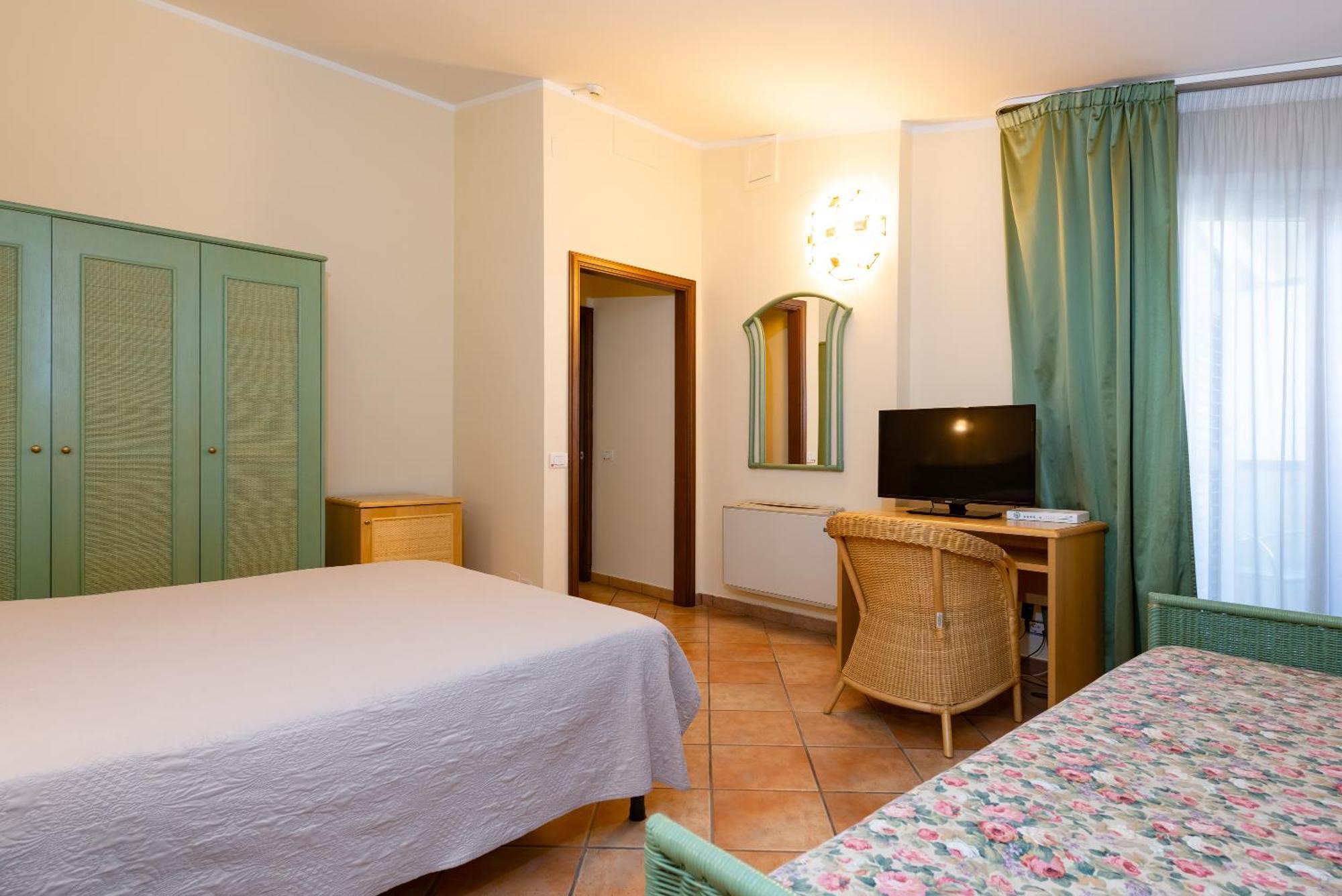 Hotel Il Ceppo Agropoli Esterno foto