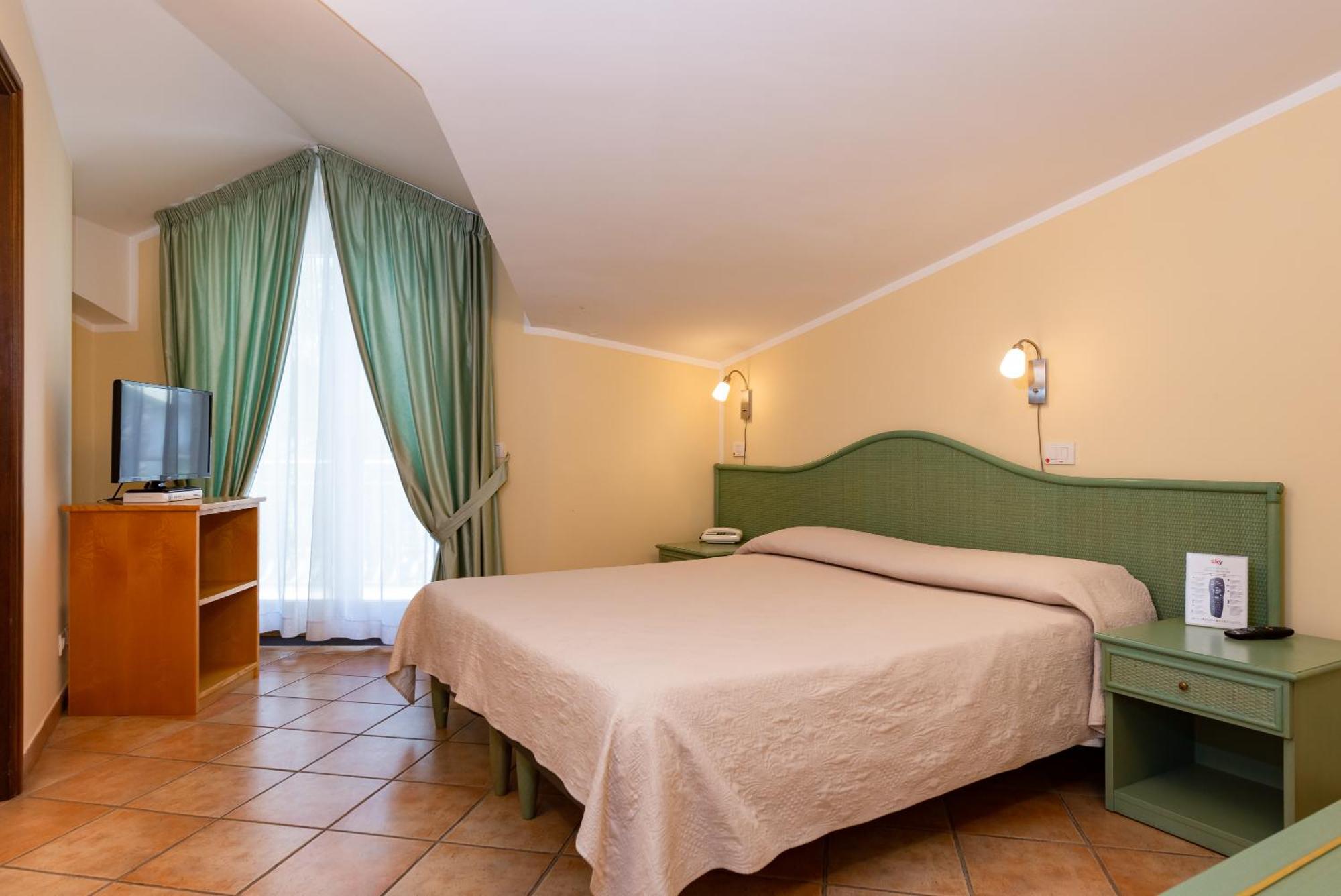 Hotel Il Ceppo Agropoli Esterno foto