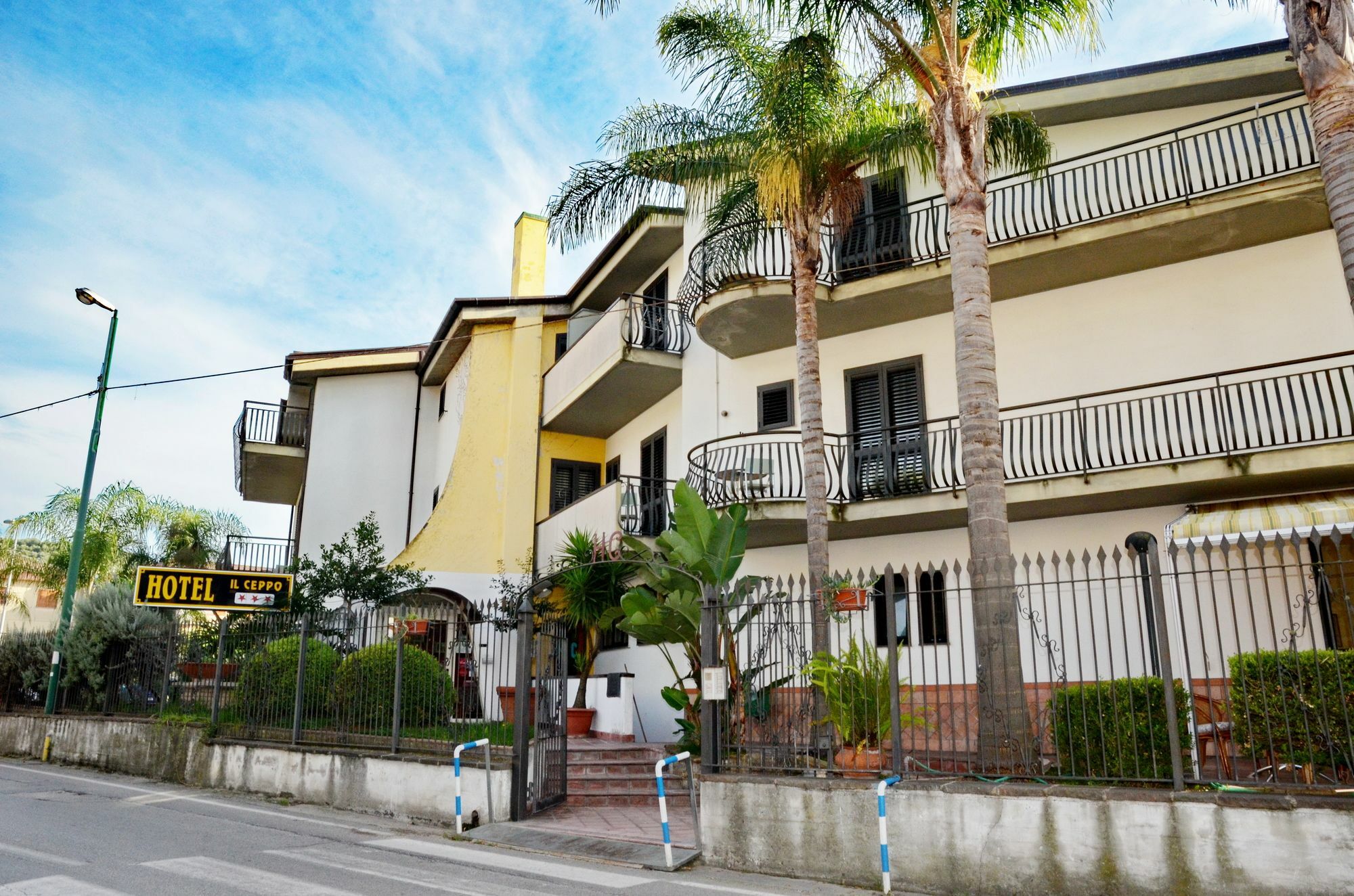 Hotel Il Ceppo Agropoli Esterno foto